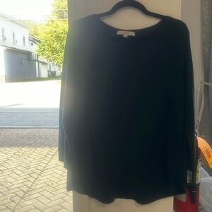 Beautiful Emerald Green size, large lightweight sweater by loft